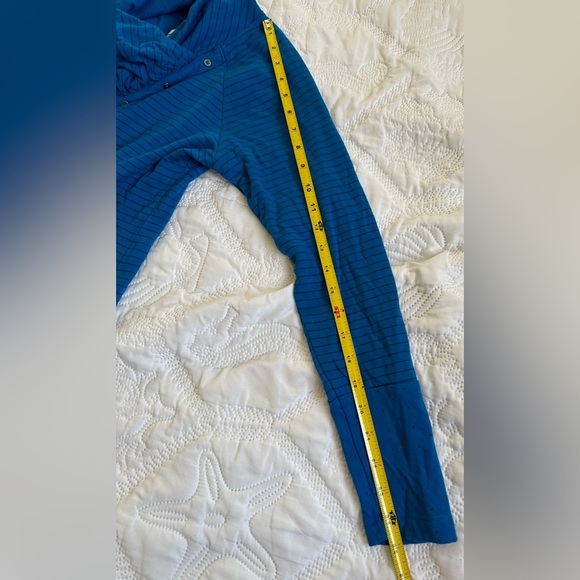 Columbia Cream And Navy Striped Mock Neck Pullover Sweatshirt Lot Of Two Size S - Picture 7 of 13